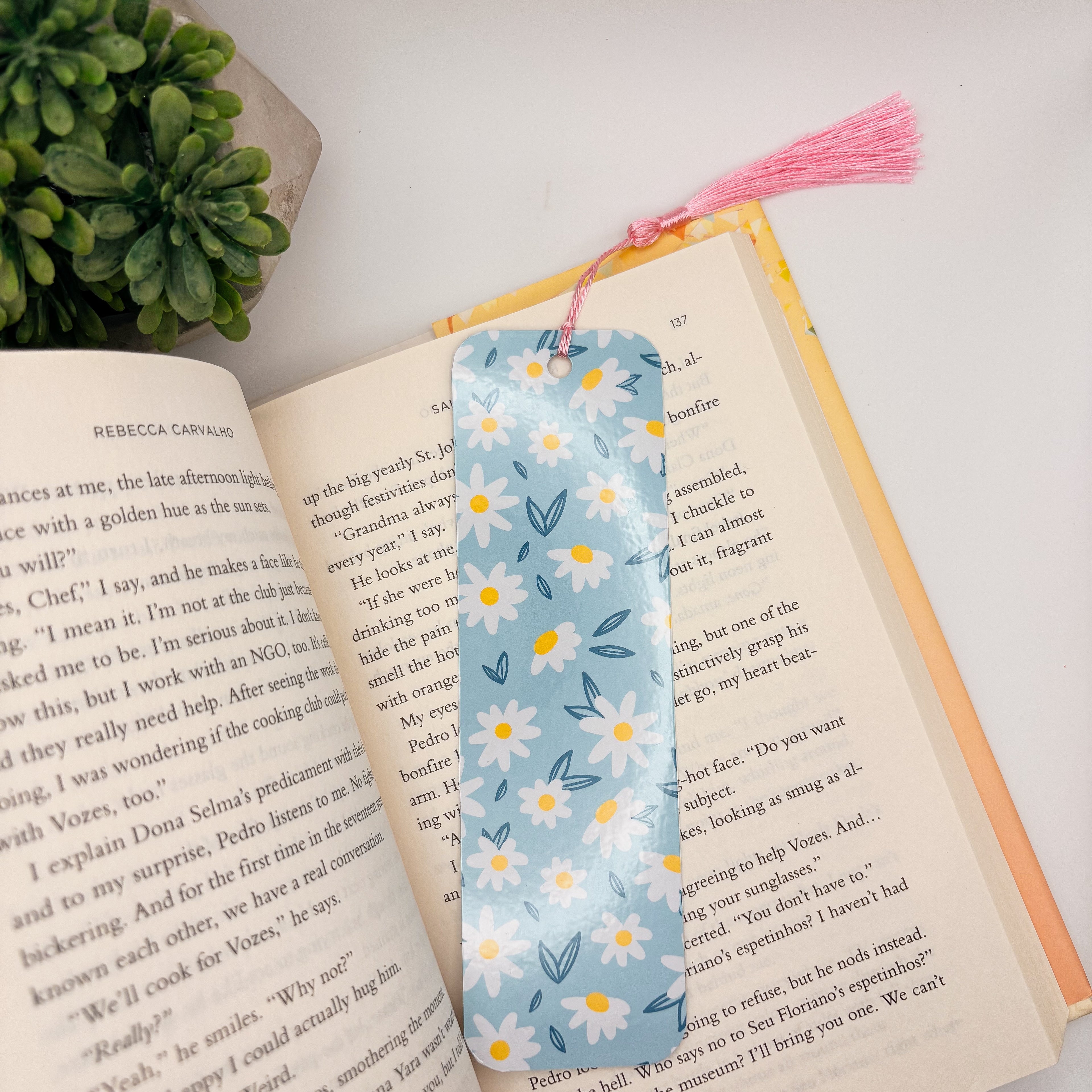 Daisies Bookmark