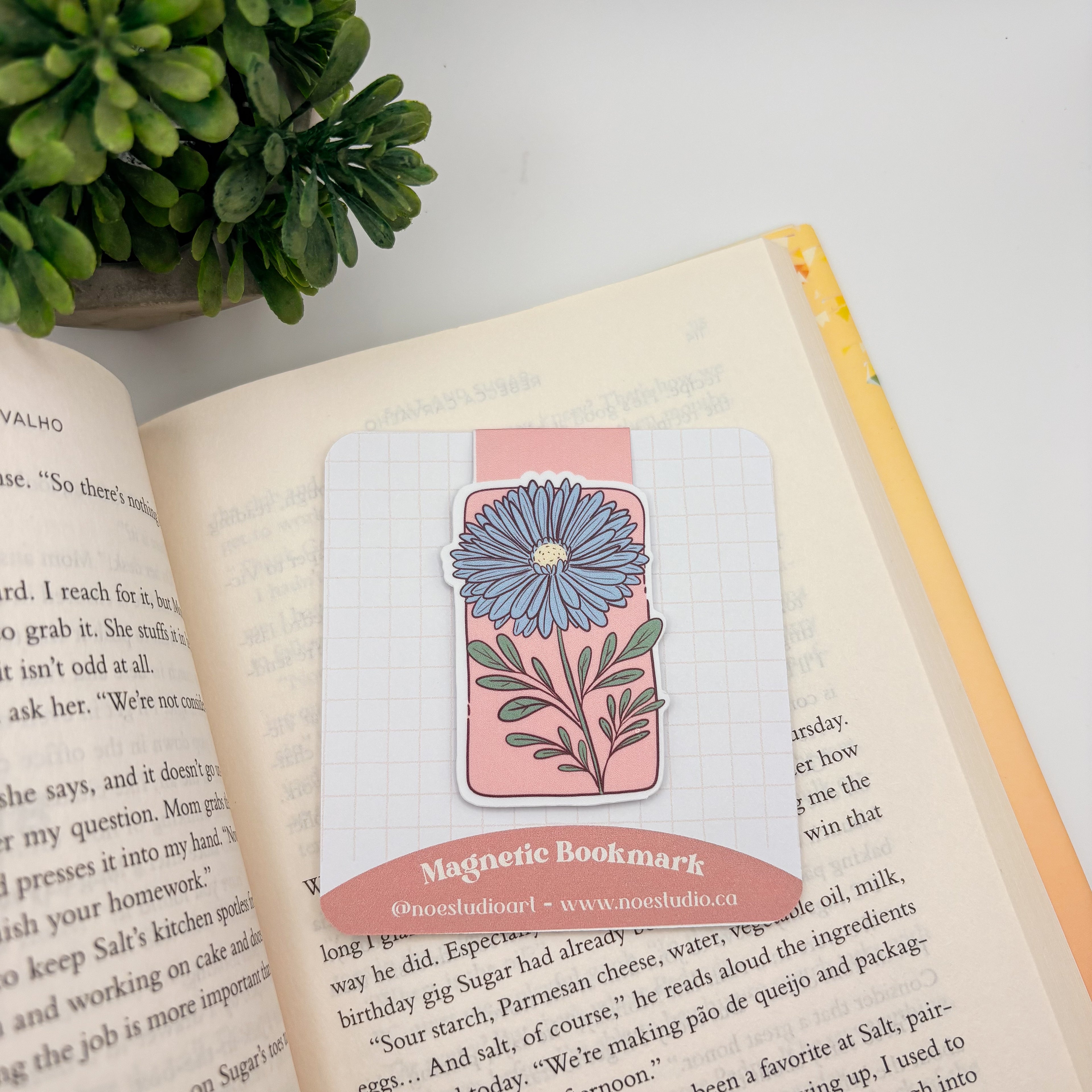 Aster Magnetic Bookmark